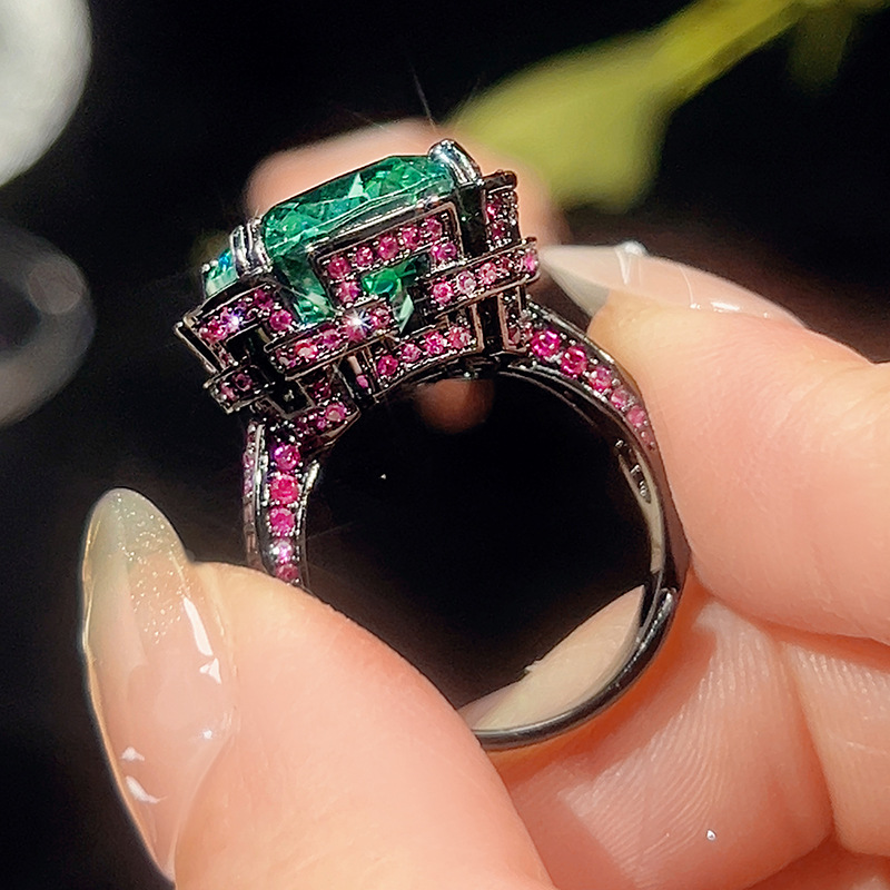 2025新款庄生生珠宝铜底镀金仿真鸟巢切帕拉绿黑金套装女石14*14详情5