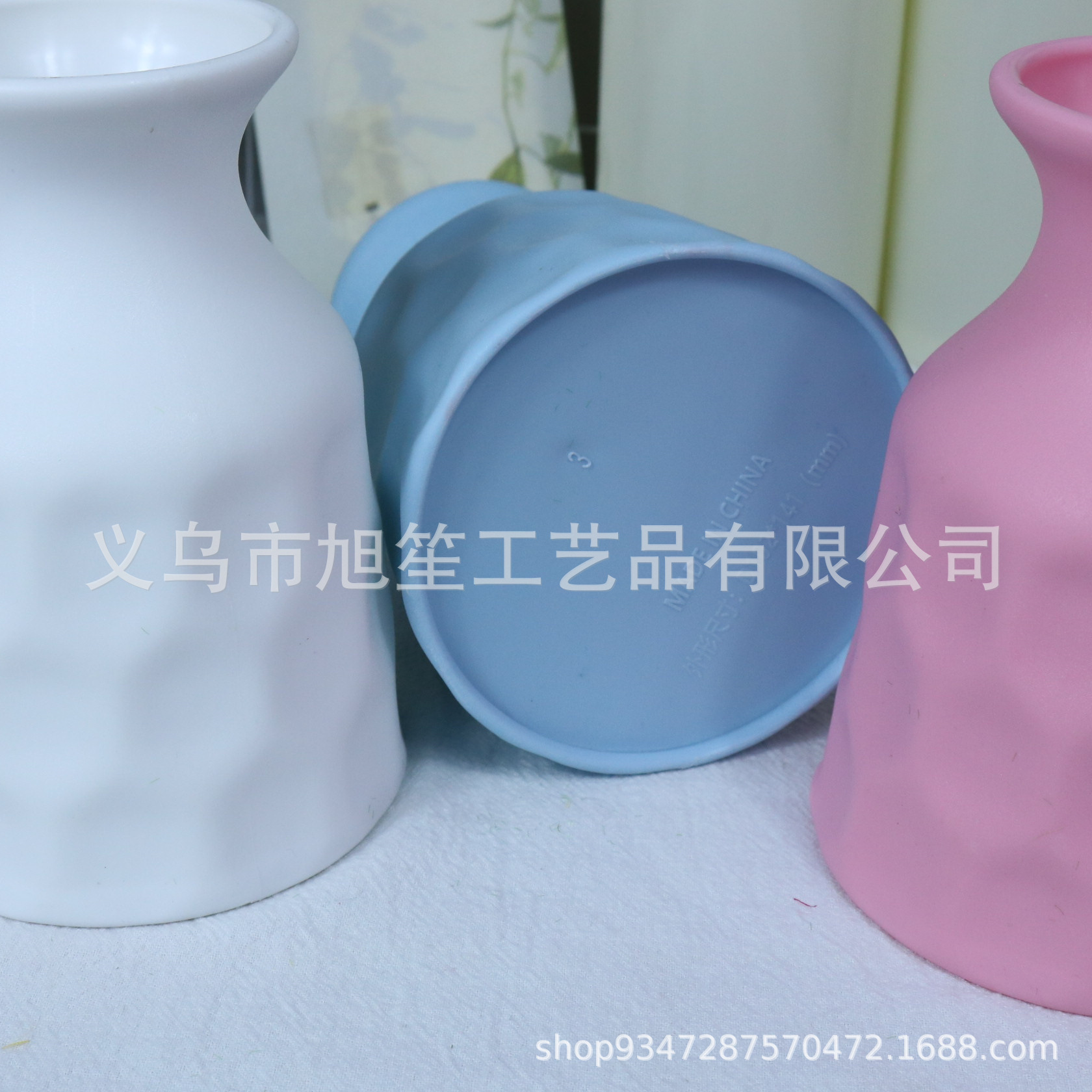 Vases, twist rods, handcrafted wool flower POTS, pet gardening decorations, office desks, night market ornaments, plastic vases pic 5