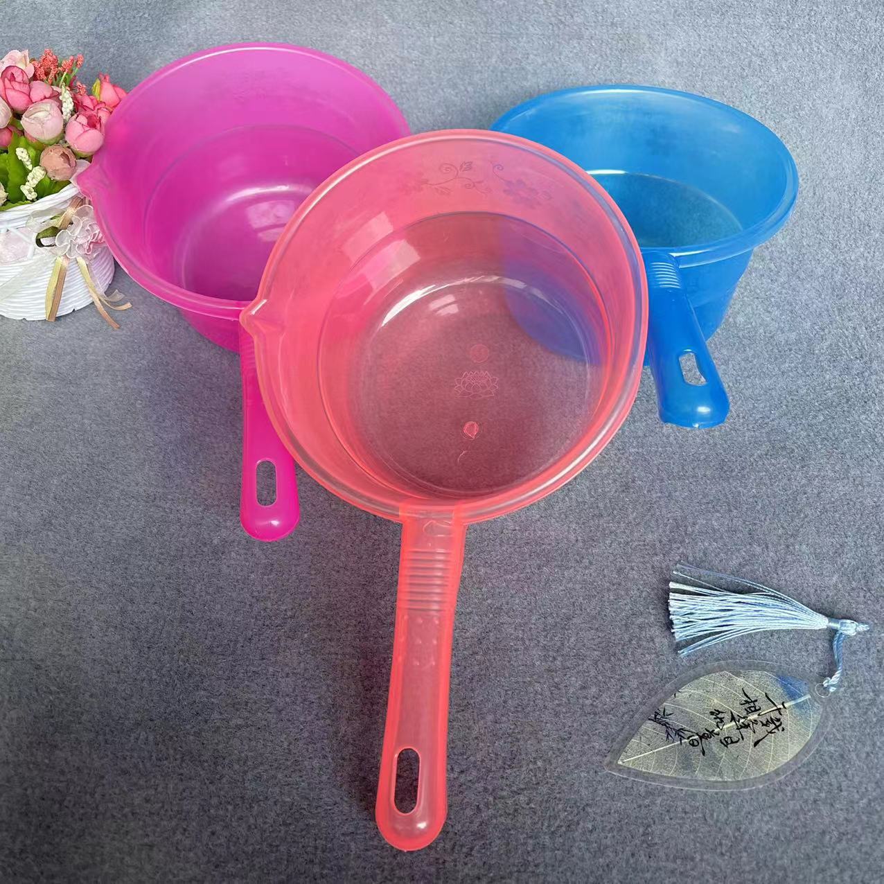 【 Districts 3-9 】 Lotus water ladle 310/ box Kitchen water ladle plastic 水舀子 household baby shampoo and bath spoon kitchen ladle drifting water spoon playing water spoon wholesale pic 5