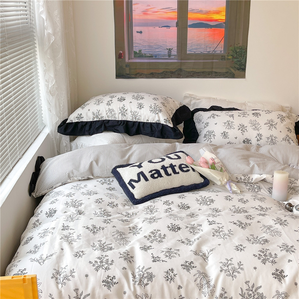 French Hepburn style pure cotton four-piece set, high-end feel, pure cotton black and white sketch flower duvet cover, all-cotton edge bedding pic 9
