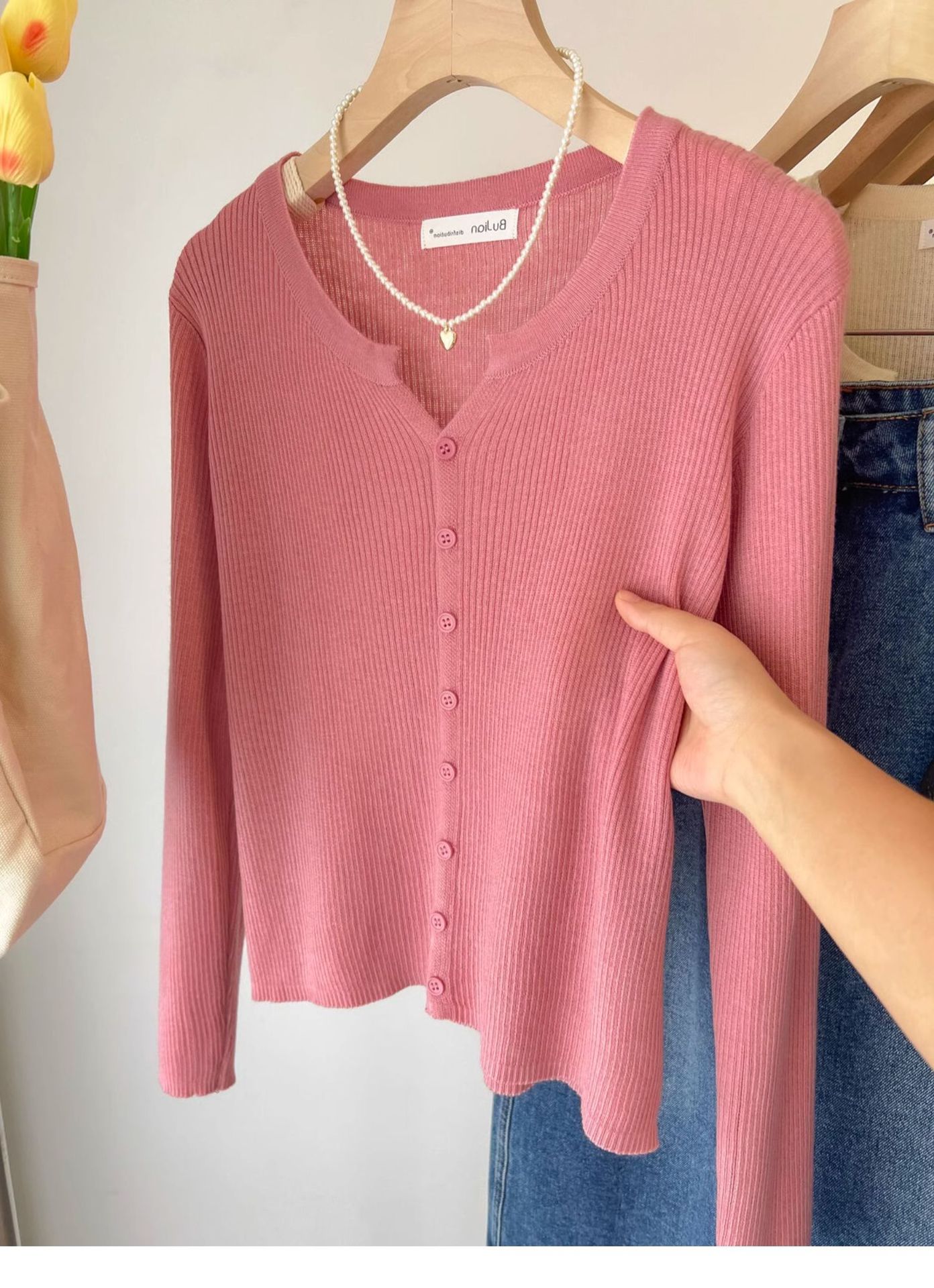 A short woolen cream-colored knitted coat for women, a long-sleeved cardigan for spring and autumn, and a chanel-style innerwear with a base layer pic 16