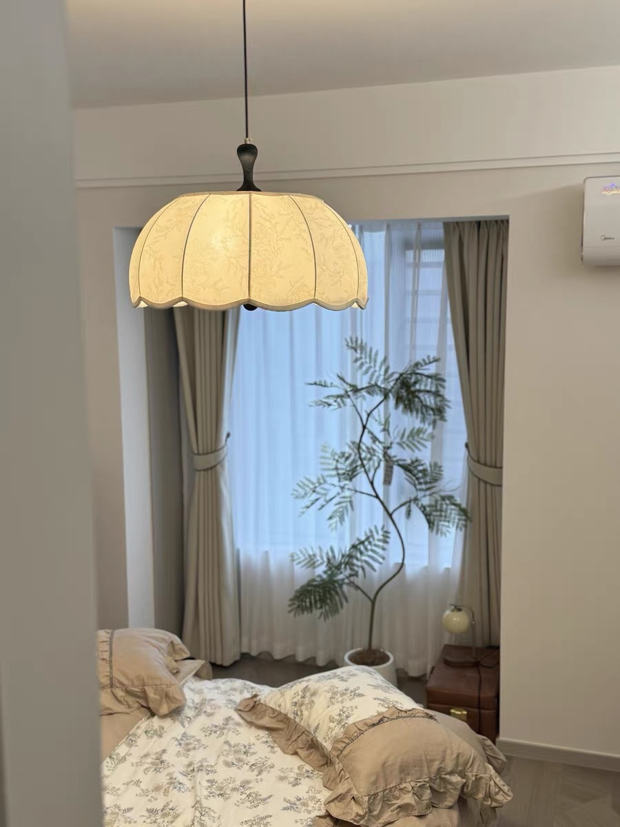 复古风法式卧室布艺吊灯花纹中古餐厅吧台南洋实木浪漫房间主灯具详情3
