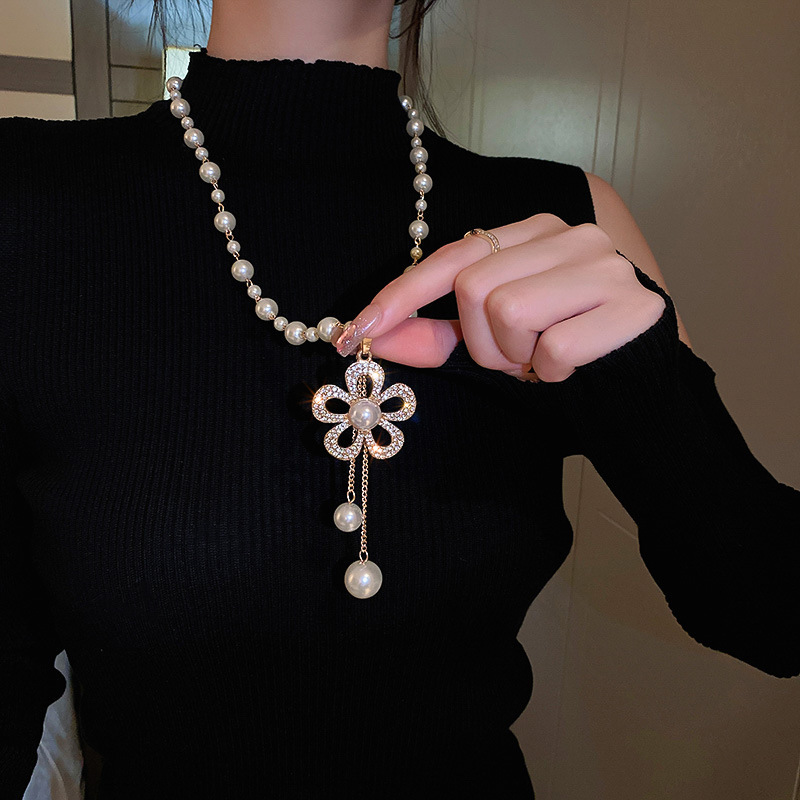 Irregular long pearl necklace, French light luxury style, sweater chain, niche simple and high-end necklace wholesale for women pic 26