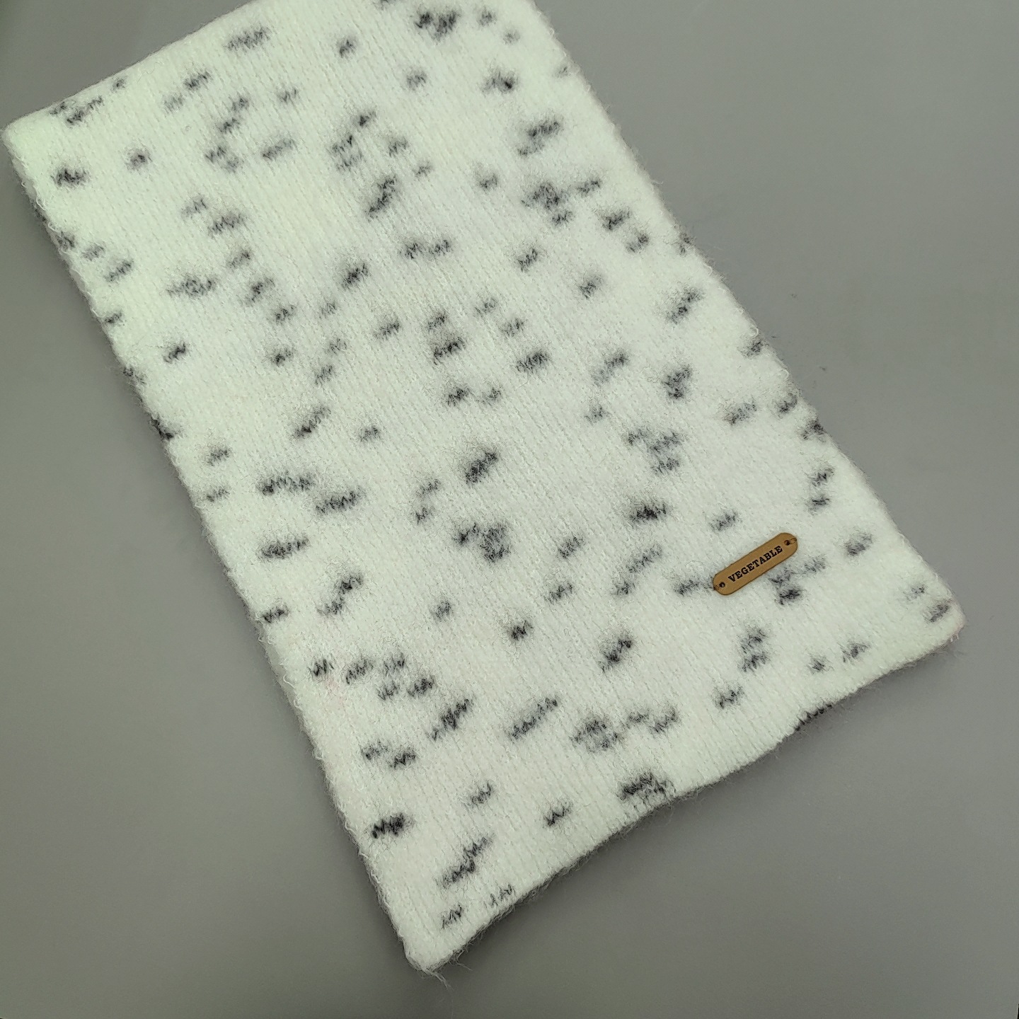 Brushed and textured dopamine pink scarf for women, winter soft and glutinous, ins style, Korean high-end knitted warm wrap pic 7