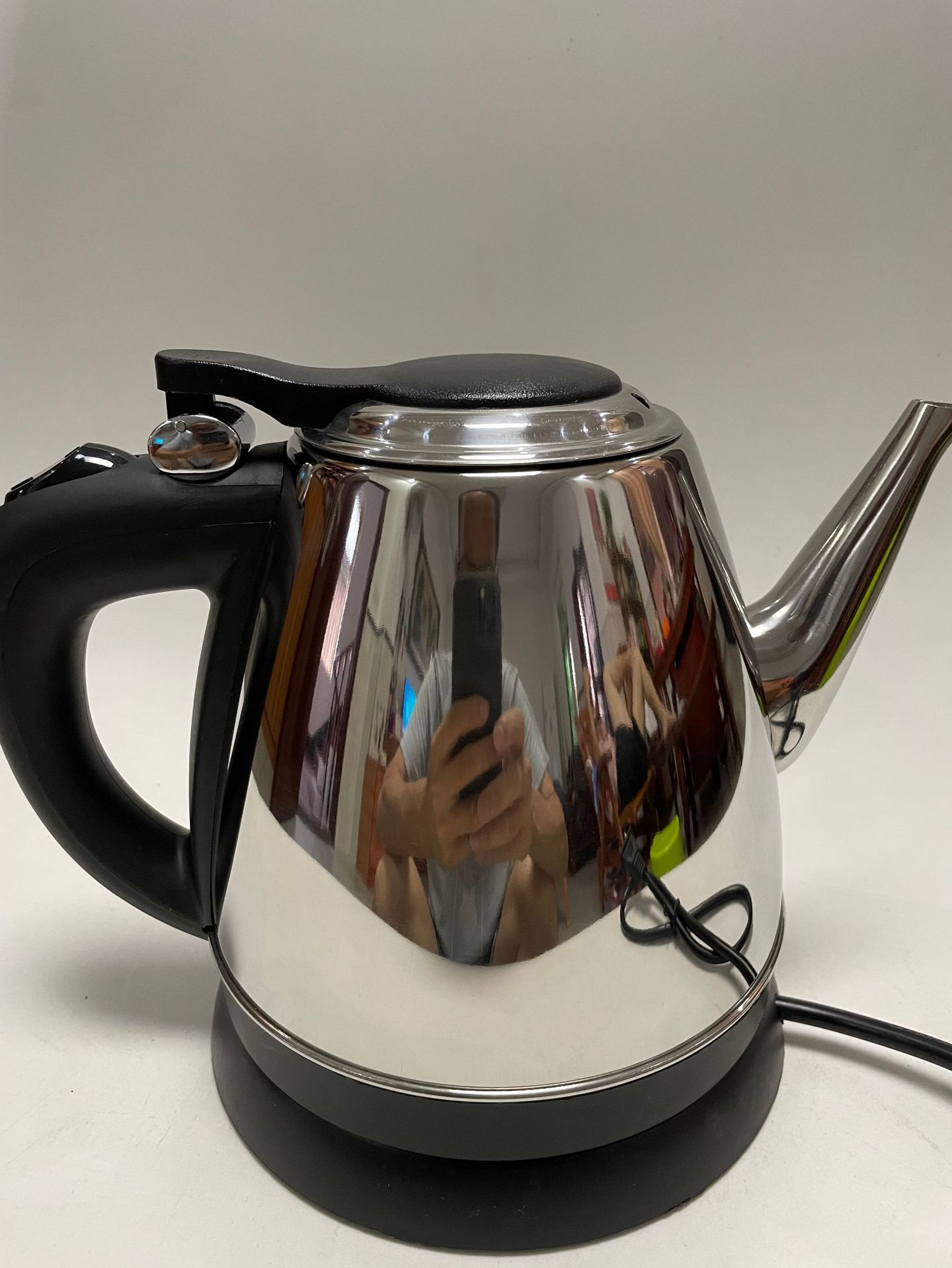 Cross-border e-commerce supply chain warehouse for 110V US standard 1.2L electric kettles exclusively for foreign trade export pic 3