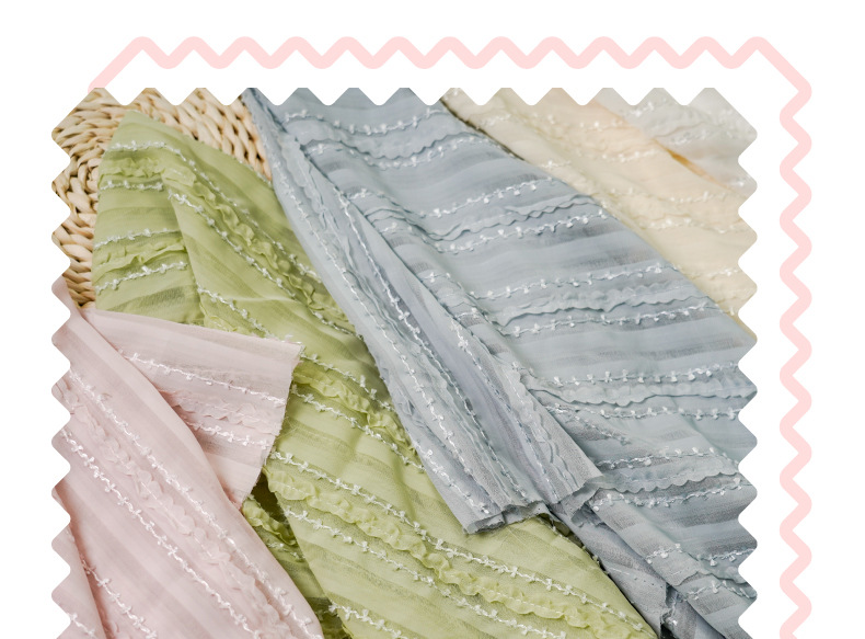 The new chiffon striped yarn-dyed dress is made of a fresh and clean solid-color curtain shirt and soft crocheted fabric pic 4