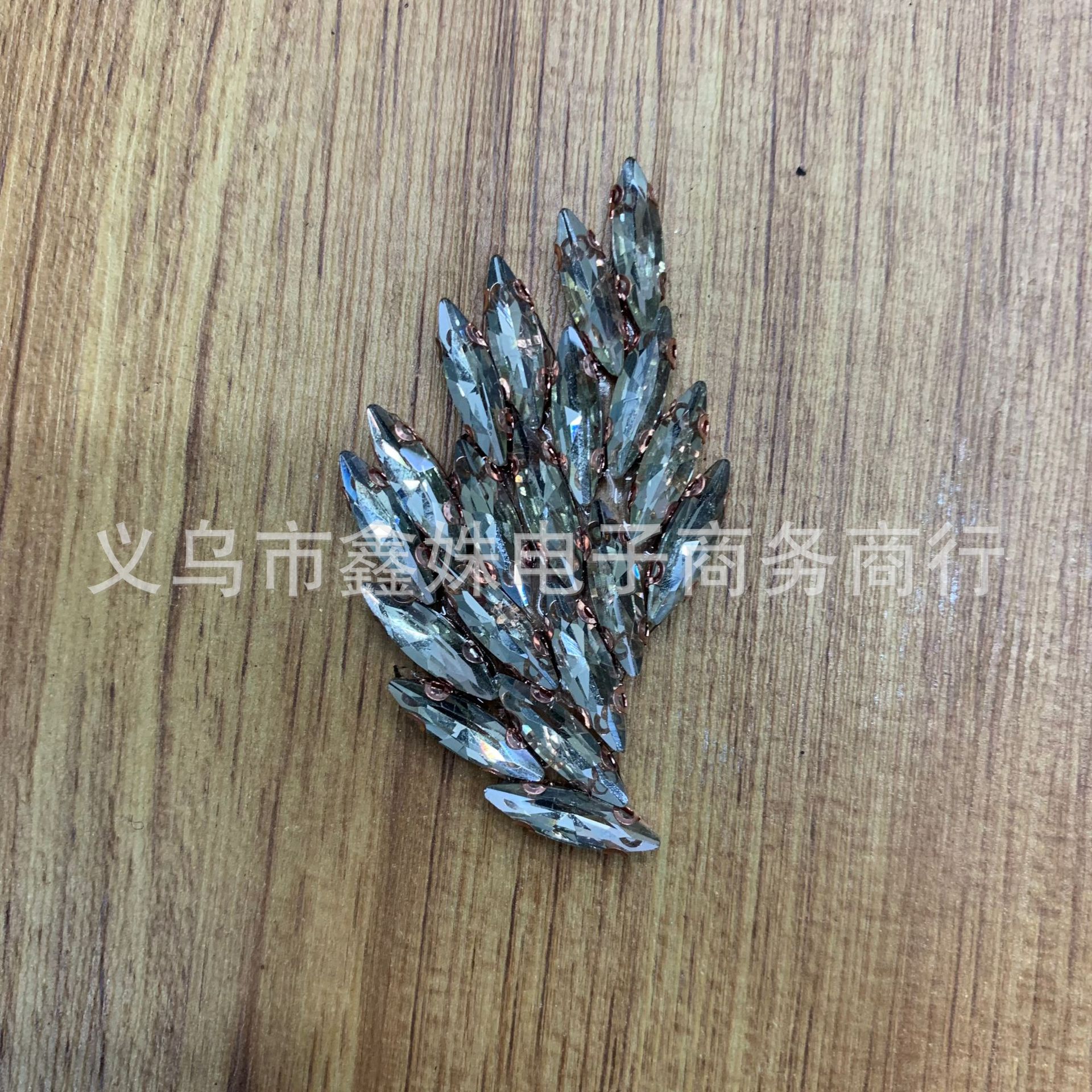 彩色手工DIY水钻拼接玻璃钻树叶小花 服装服饰详情20