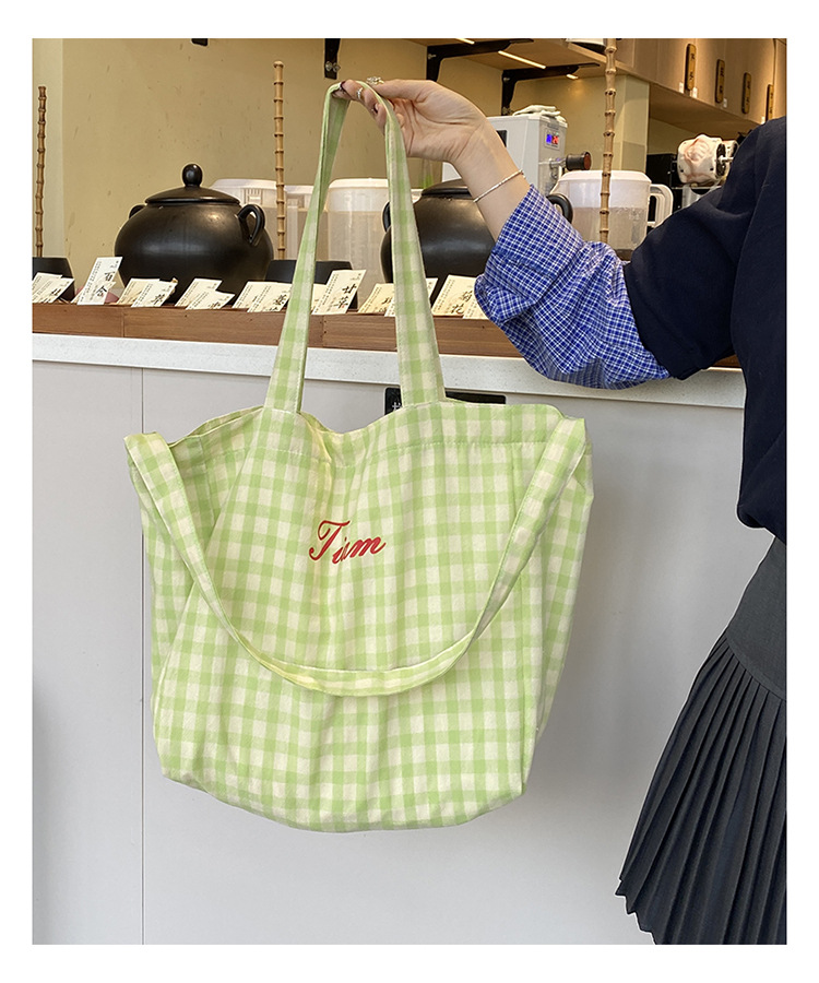 ins风字母格纹大容量托特包女2025新款度假风单肩斜挎包购物包详情23