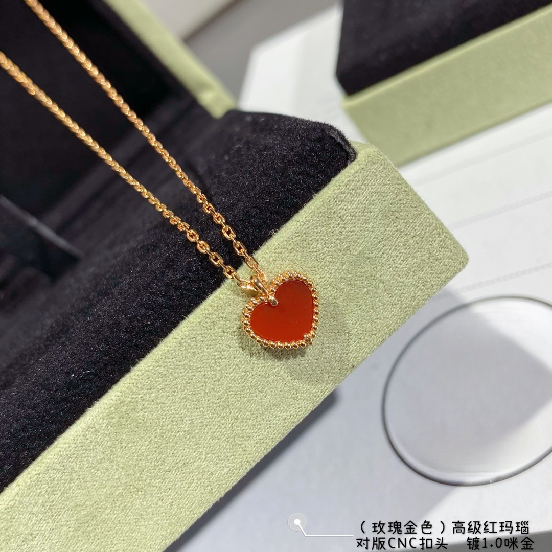 高版本v金四叶草红玉髓爱心项链镀18K玫瑰金心形吊坠手链耳钉详情9