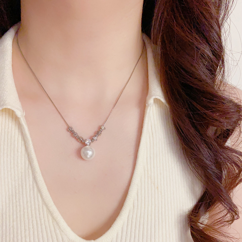 法式轻奢时尚高级感金属镶钻方块珍珠吊坠项链气质简约百搭锁骨链详情8