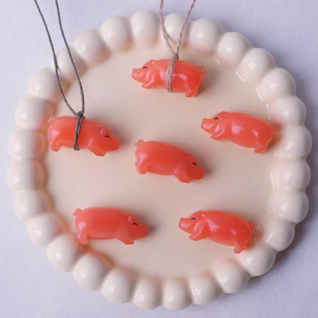 工厂直销车载变色烤鸡烤肉烤猪挂件汽车挂饰创意挂饰网红可爱详情7