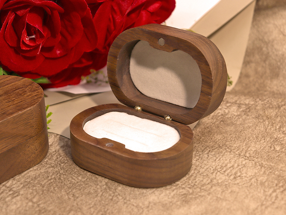 大椭圆黑胡桃木求婚戒指盒复古对戒盒珠宝首饰雕刻收纳包装礼盒女详情1