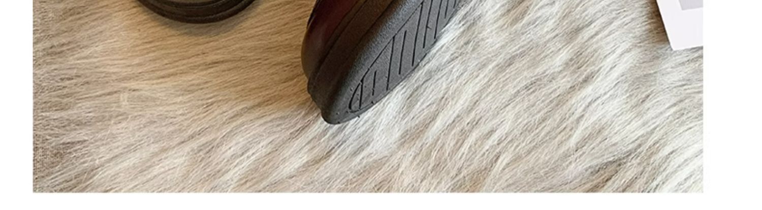 The new 2024 autumn collection of Japanese-style small leather shoes for women features a black thick-soled loafer with a British style, paired with a single jk uniform shoe pic 21