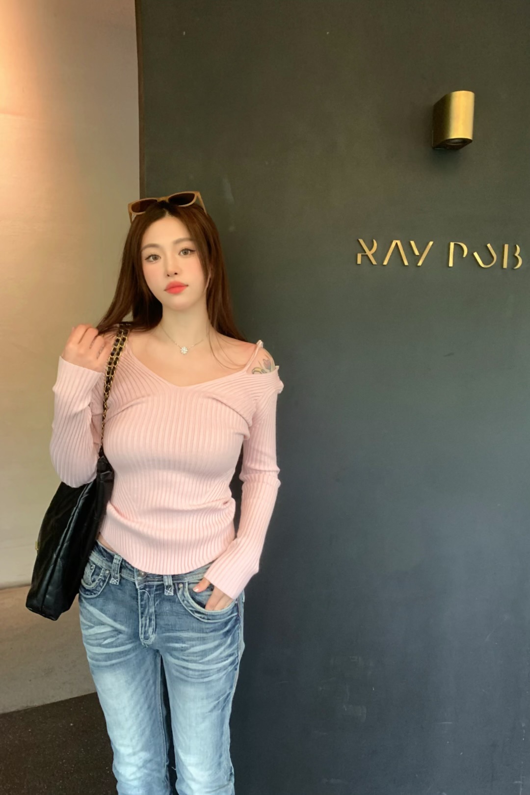 Spring and Autumn New style Pei Xiu Nu Zhi Halter pink sweater Fake two V-neck pure style base knitted sweater 2107 pic 15