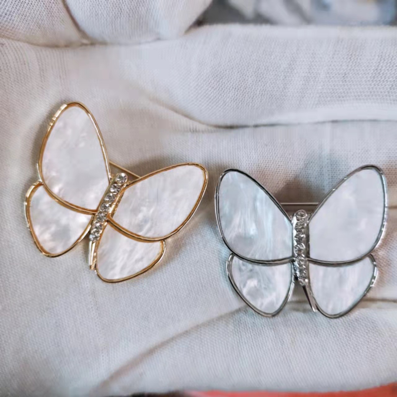 Brooch, high-end, niche silk scarf buckle, alloy Korean version diamond-encrusted coat, pearl brooch, clothing accessory, brooch, wholesale accessories pic 13