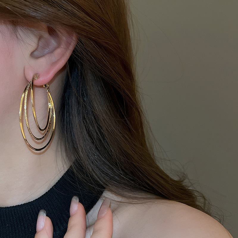 银针欧美冷淡风镶钻爱心圆圈耳圈小众简约夸张耳环百搭高级感耳饰详情5