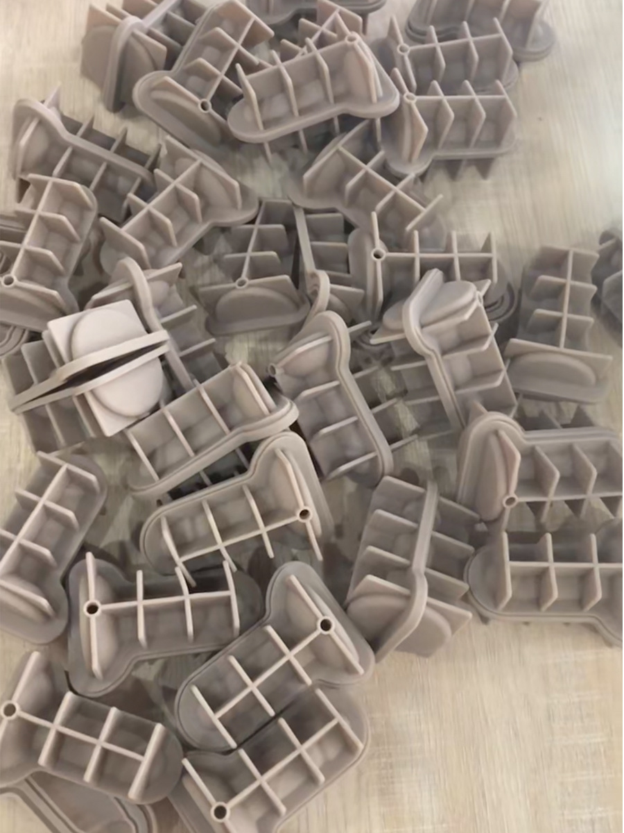 硅胶恶搞创意冰格模具带盖威士忌制冰器自封口 硅胶冰块冰模详情9