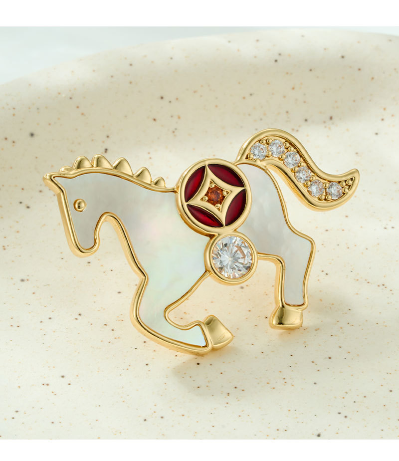 马到成功天然贝母骏马胸针原创设计铜合金真金电镀镶锆石别针胸花详情14
