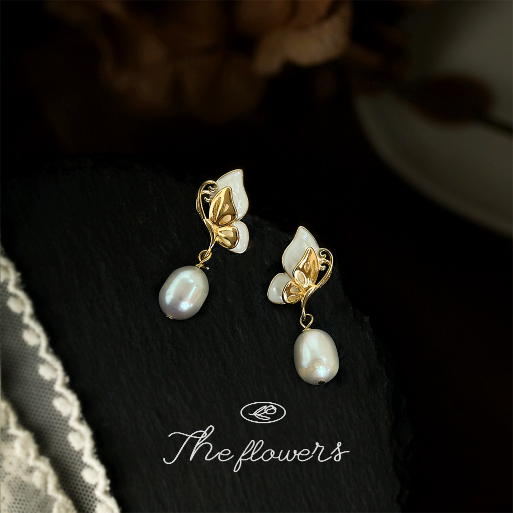 Freshwater pearl French elegant butterfly handcrafted design, small commuter light luxury style earrings, factory earring accessories pic 7
