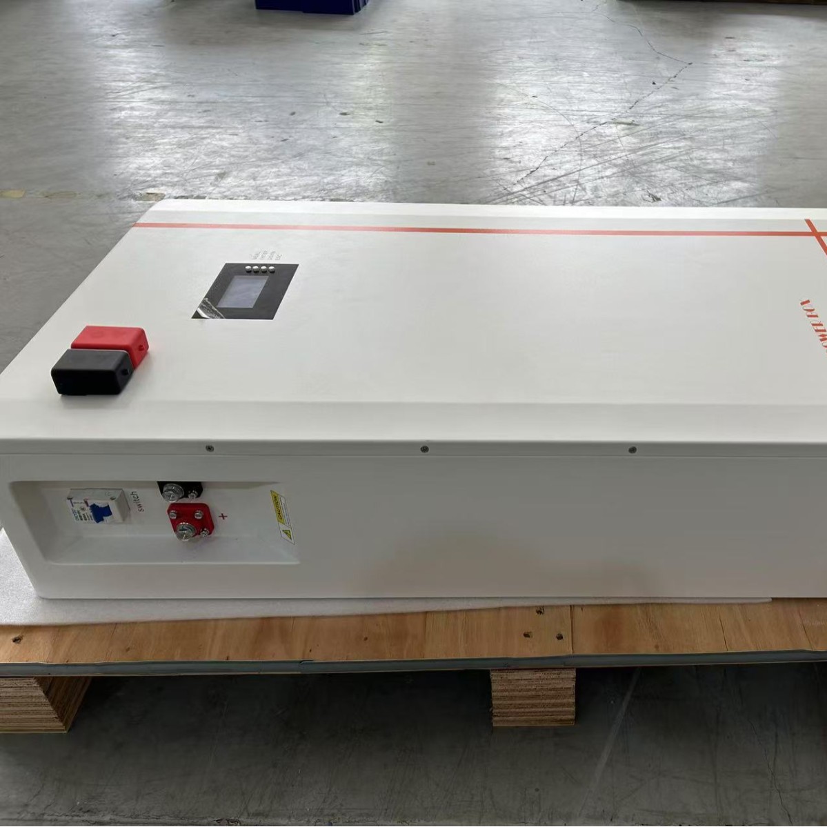 跨境外贸壁挂式储能磷酸铁锂电池51.2V300Ah15kWh太阳能光伏电工电气蓄电池详情5