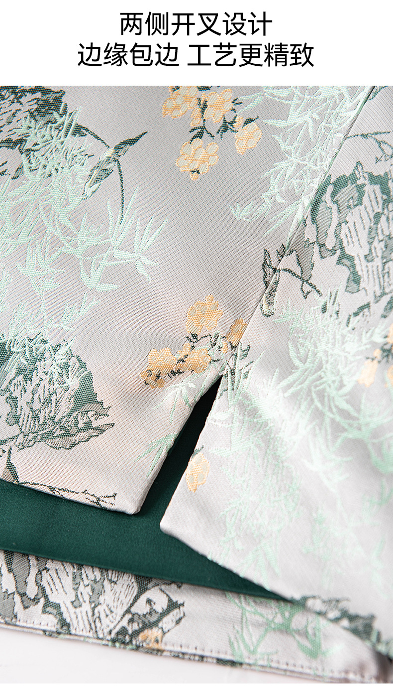 New Chinese-style blue vest for women, a young sleeveless waistcoat with a traditional Chinese style. It is a thin spring and autumn outerwear made of silk or mulberry silk pic 6