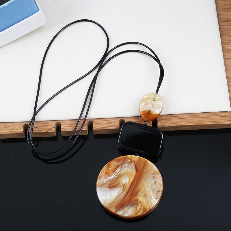 Maillard retro necklace for women, a new and niche Korean-style sweater chain, a fashionable autumn and winter versatile and high-end necklace for wholesale pic 17