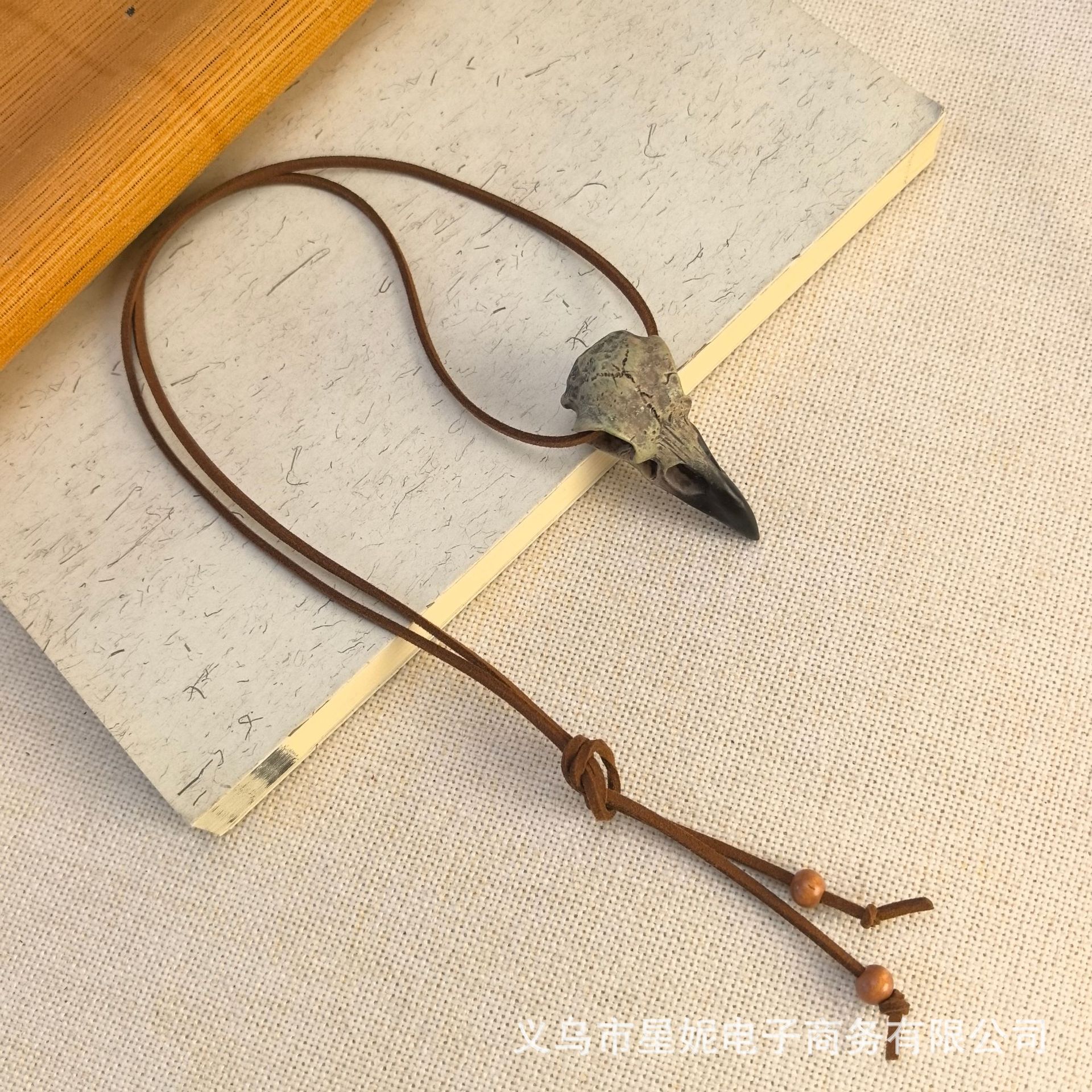 New Chinese-style Zen-inspired cylindrical ebony pendant necklace, a female ethnic style simulation bird bone, versatile and niche design, simple and elegant pic 9