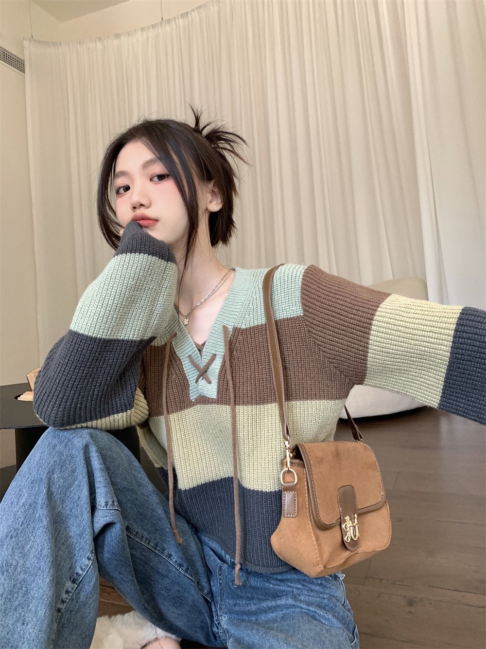 条纹撞色系带针织毛衣女2025春秋新款设计感翻领复古辣妹长袖上衣详情4