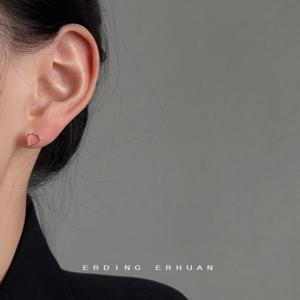 Mini pink and fresh 925 silver needle oil-dripping heart-shaped sweet stud earrings, elegant and minimalist earrings factory accessories pic 4