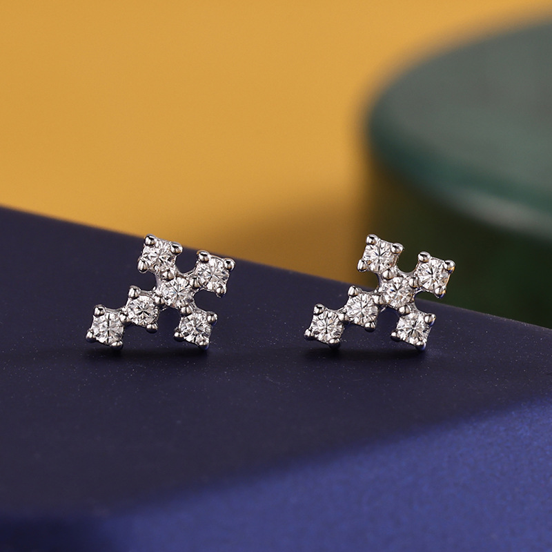 Influential Accessories S925 sterling Silver plated 14K mini cross Stud earrings for women, simple, fashionable, versatile and niche earrings wholesale cross-border pic 4