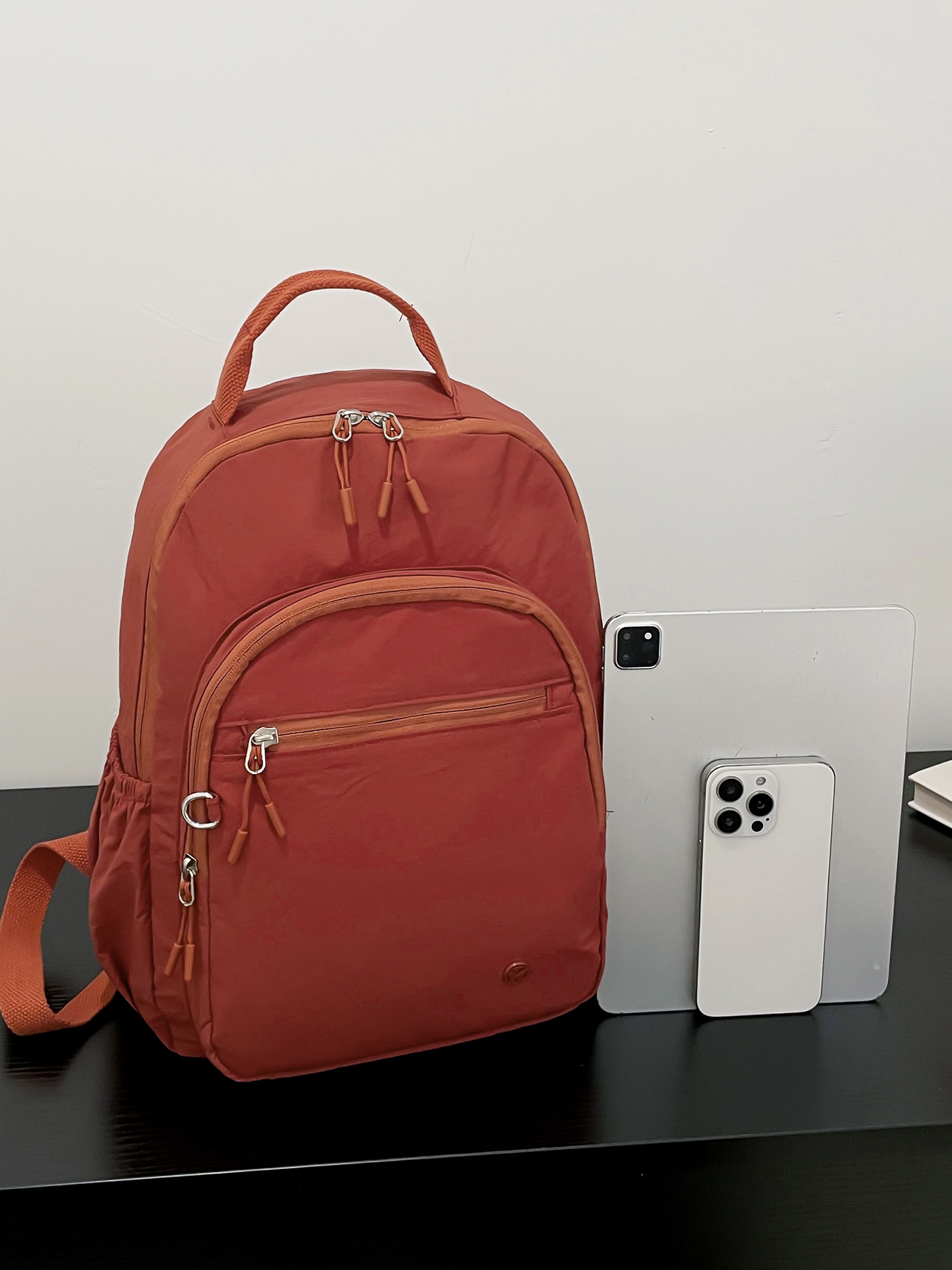 现货外贸跨境大容量轻便多隔层女士休闲百搭防泼水学生双肩包学生详情18