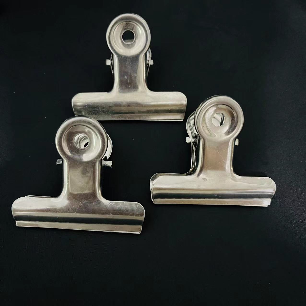 【 Zone 2-4 】 No. 4 Round Head Ticket holder 20/ pack 1600/ piece No. 4 Round head Ticket holder, ticket holder, metal galvanized iron holder, organizing holder, book holder, stationery, office holder, 1 yuan supply pic 5