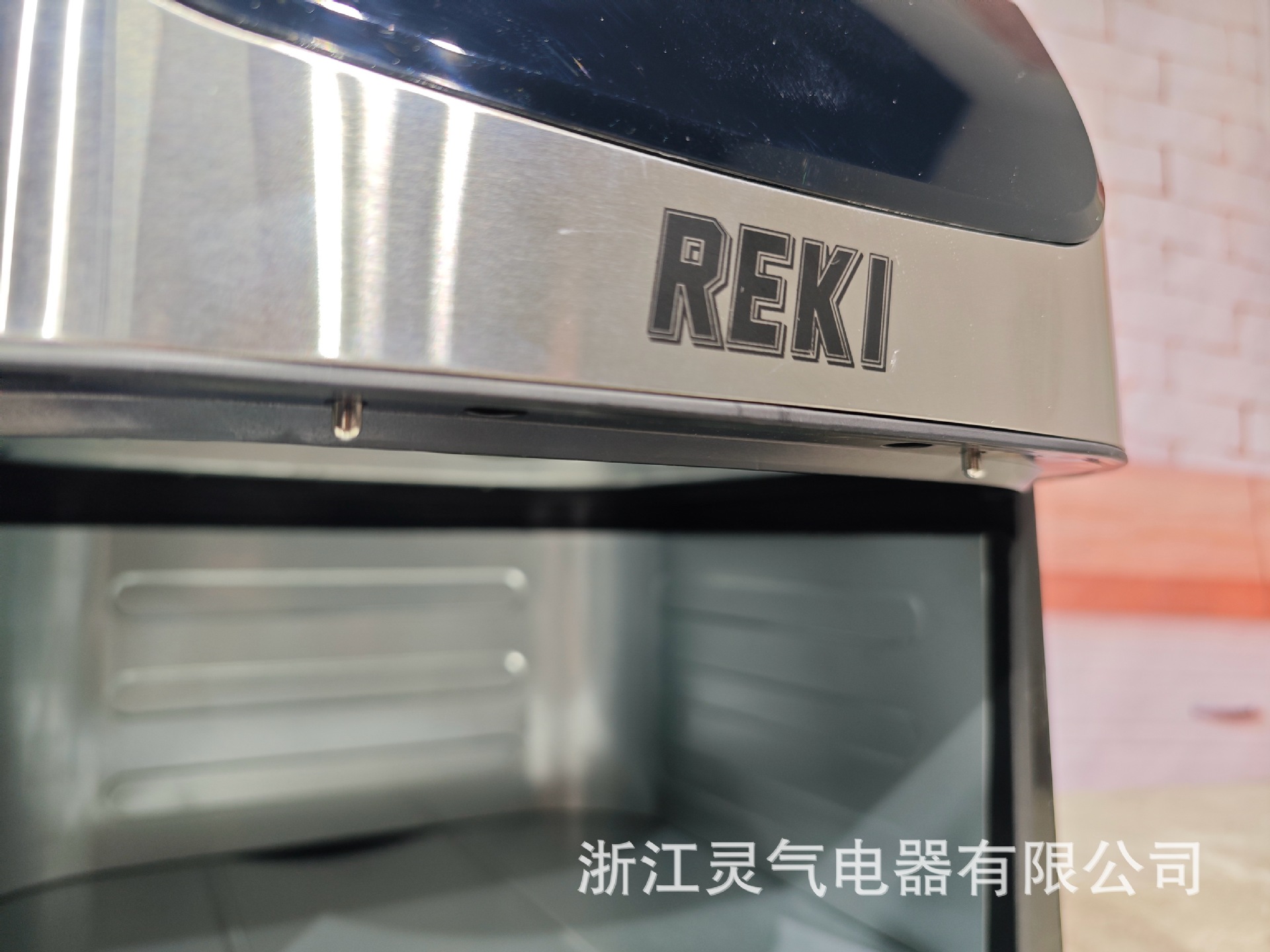 REKI跨境空气炸锅12L智能单面加热家用空气炸锅触控操作烟嘴设计大容量健康烹饪详情11