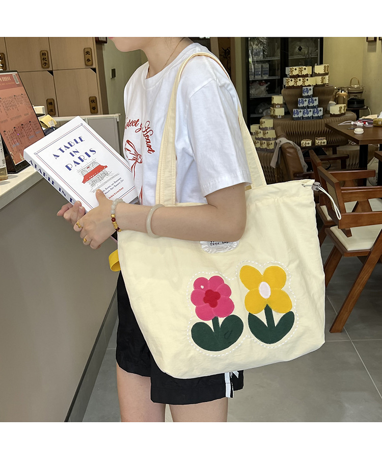 春夏新款小花布包潮流刺绣花朵托特包时尚2025ins 风包女上班通勤详情11