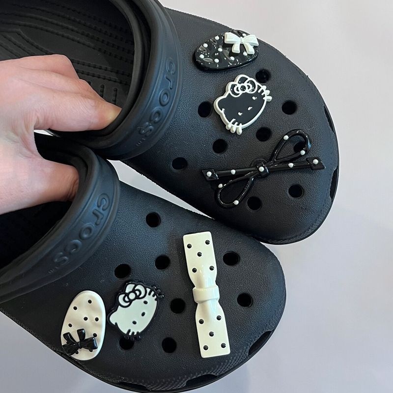 安克拉红KT猫洞洞鞋扣卡通diy可爱蝴蝶结可拆卸鞋面装饰鞋花配件详情6