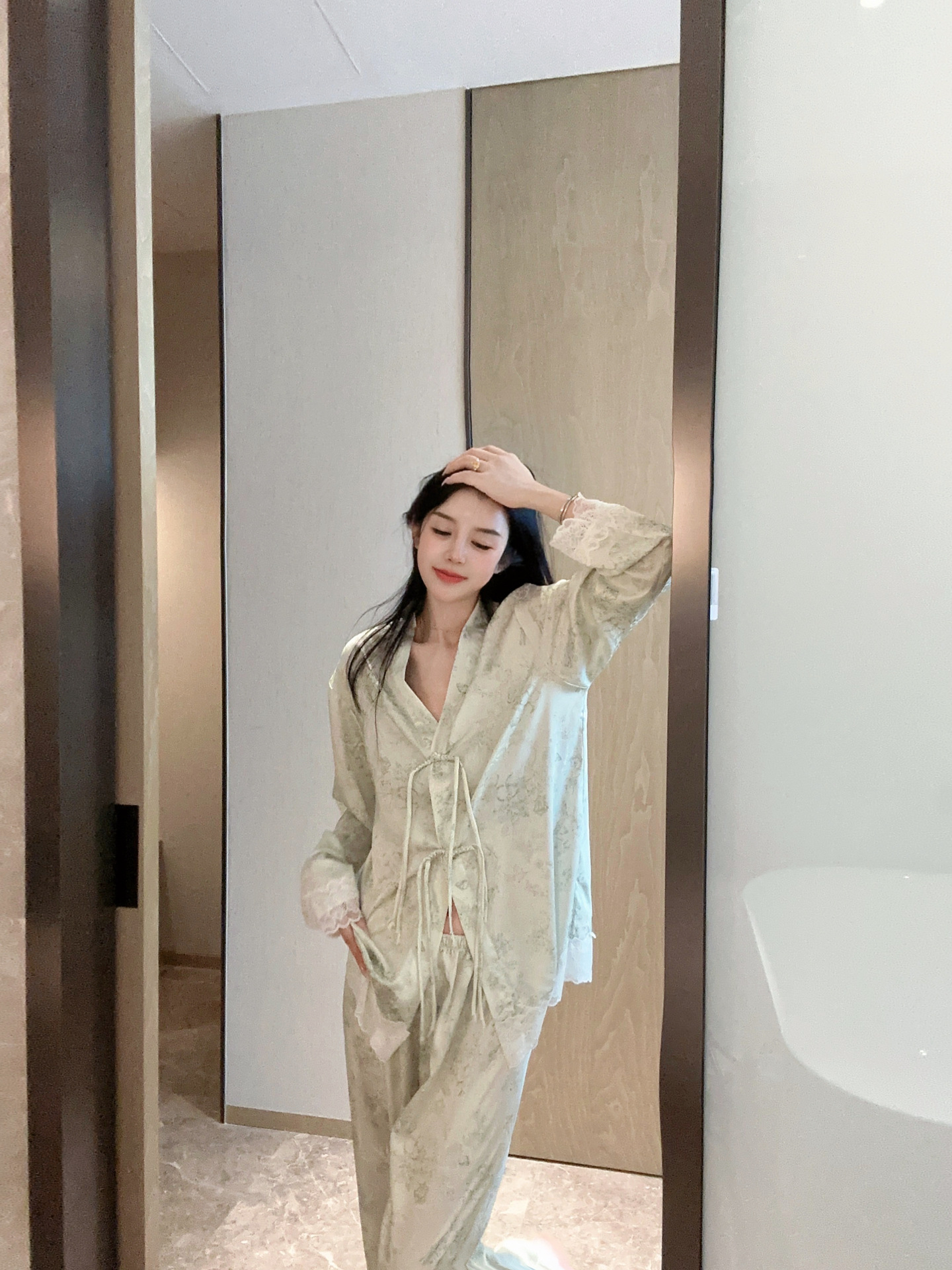 国潮Yase【宫廷风林】国潮睡衣女冰丝花卉新中式盘扣春秋季长袖家居服详情9