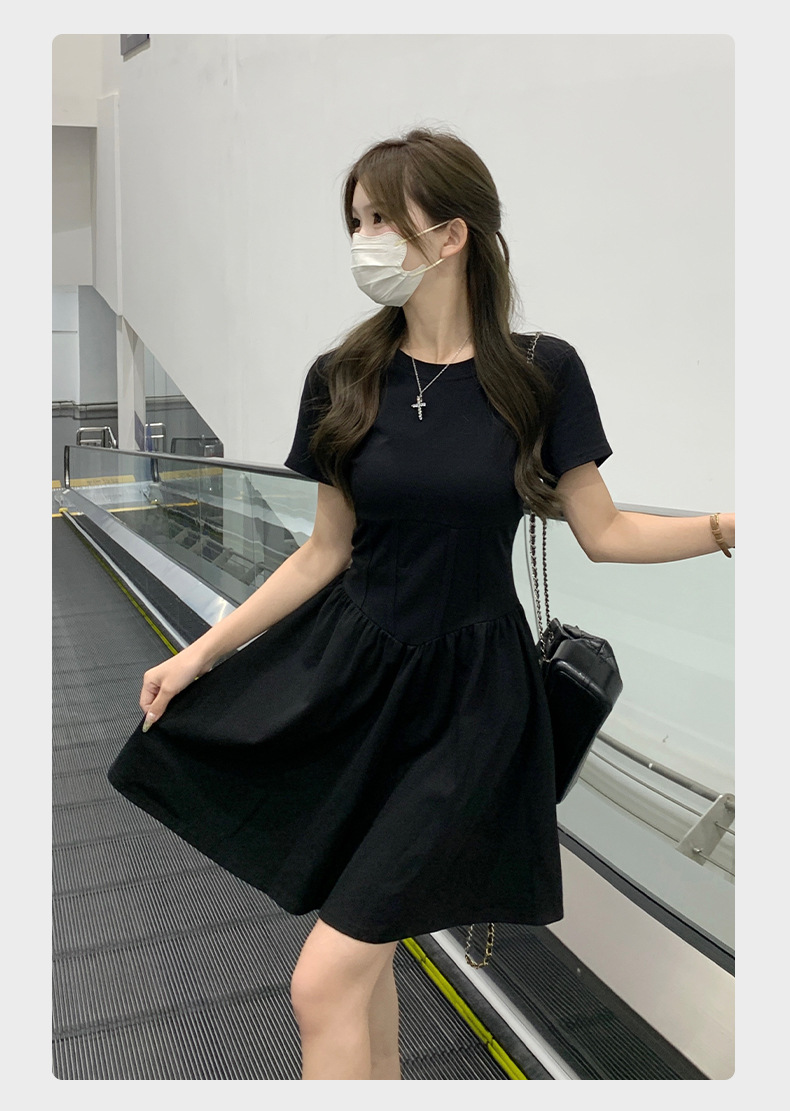 小黑裙鱼骨掐腰女2024超火夏天小个子短裙裙子辣妹高级感连衣裙详情19