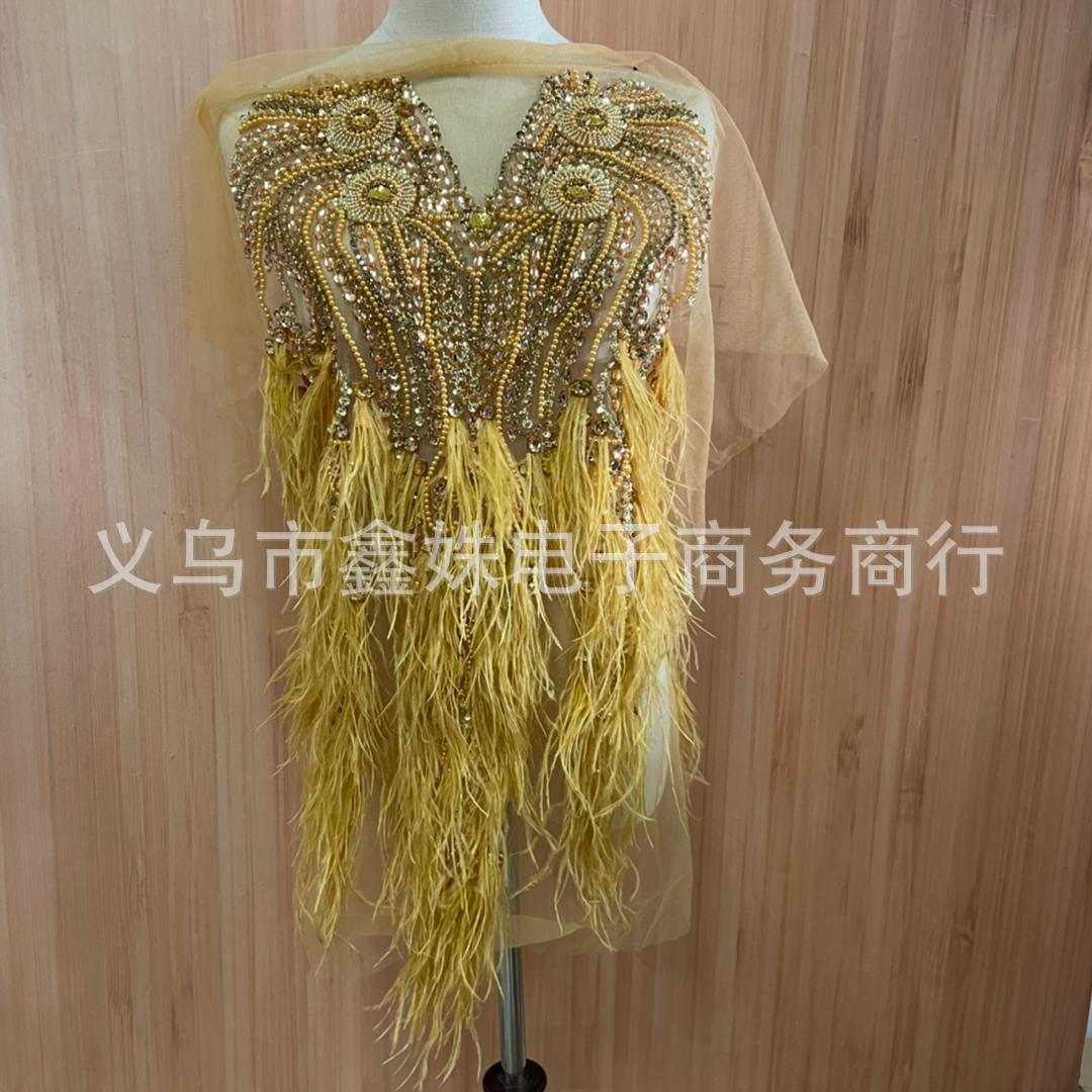 2022羽毛新款 56X100cm深V款婚纱礼服手工钉珠贴花详情5