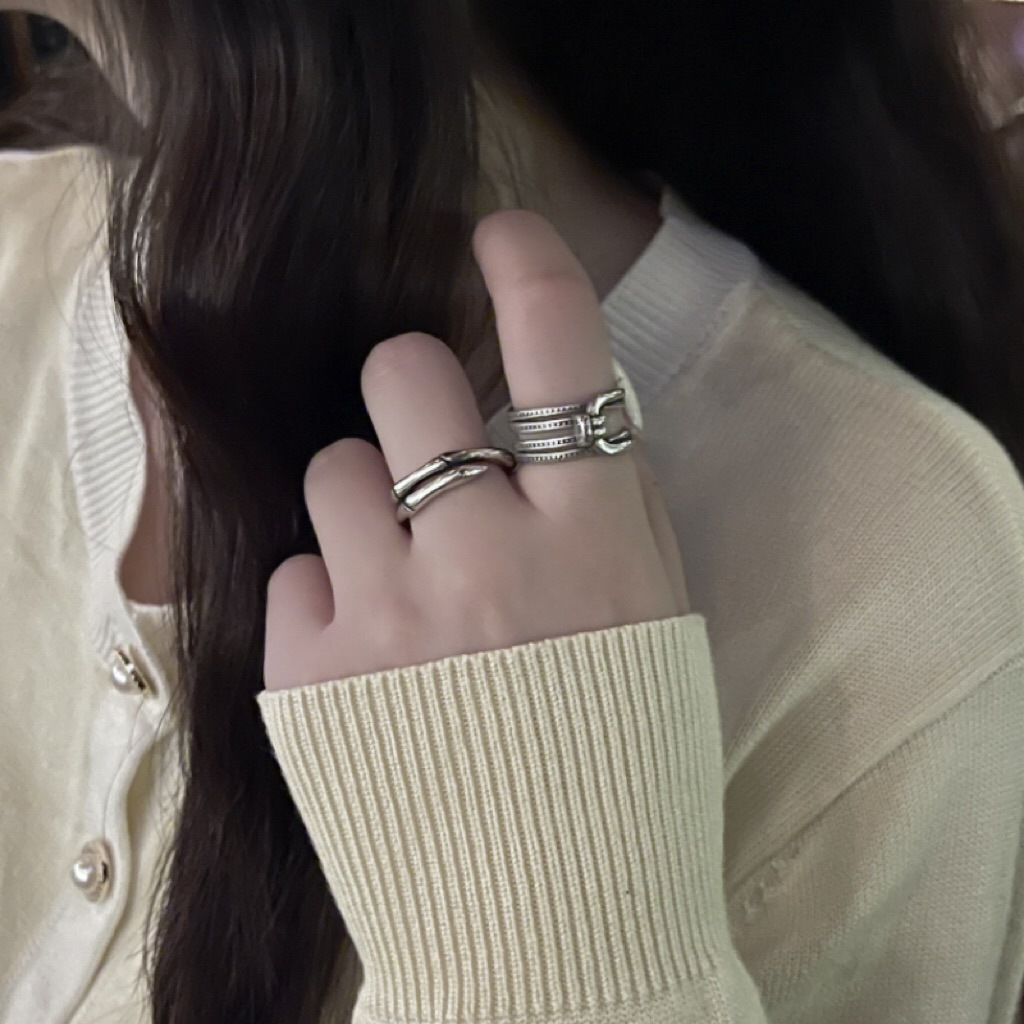 The ring does not fade. It has a unique and high-end feel, is versatile, and exudes a light luxury temperament. It is an inS-style retro ring with geometric openings from Japan and South Korea pic 11