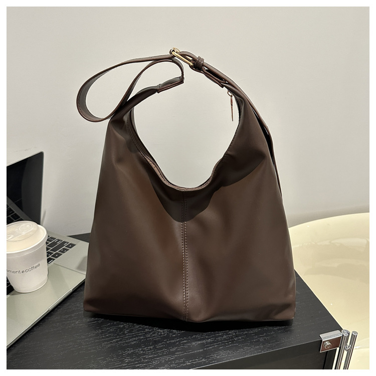 复古通勤质感单肩包包女2024今年流行韩版气质腋下包托特包时尚女详情14