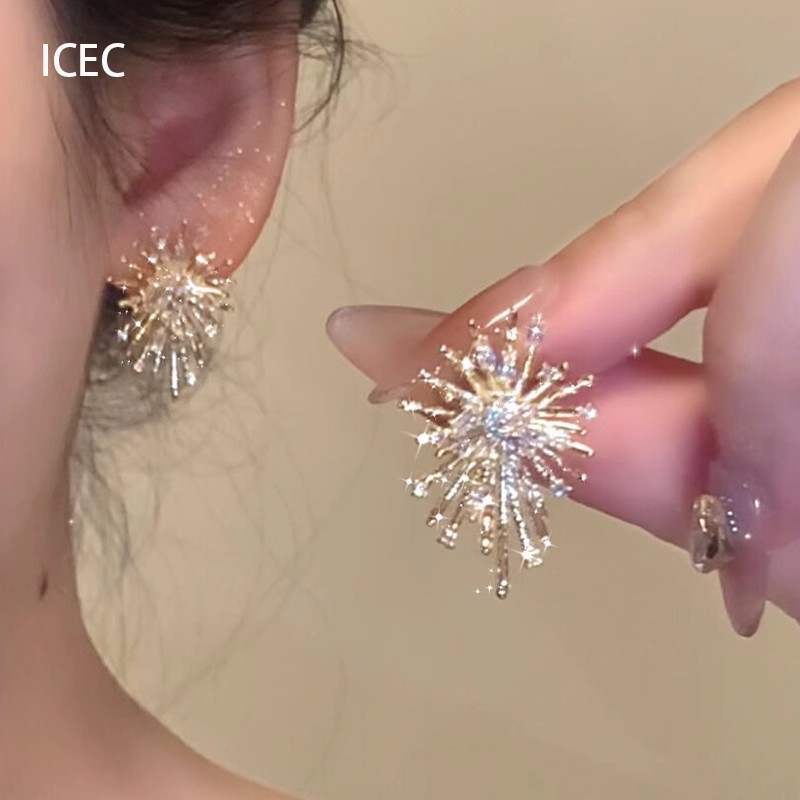 Spring/Summer 2025 fresh and elegant flower earrings for women, a light luxury and high-end look, pearl stud earrings, super fairy-like, versatile and elegant earrings pic 34