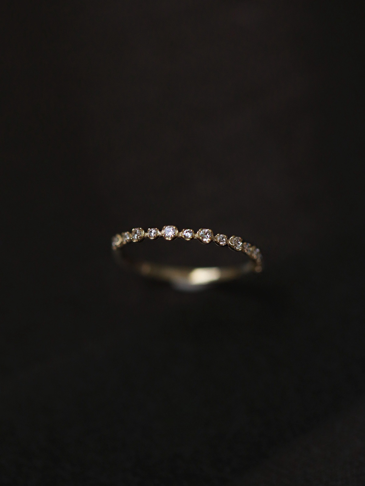 S925 sterling silver plated with 14K gold, a beautiful row of diamonds and a stylish zircon ring. The ring is exquisitely sweet and layered pic 4
