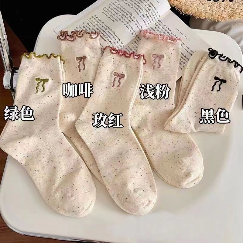 袜子女秋冬点子纱木耳边吸汗可爱百搭花边蝴蝶结图案中筒袜子工厂详情3