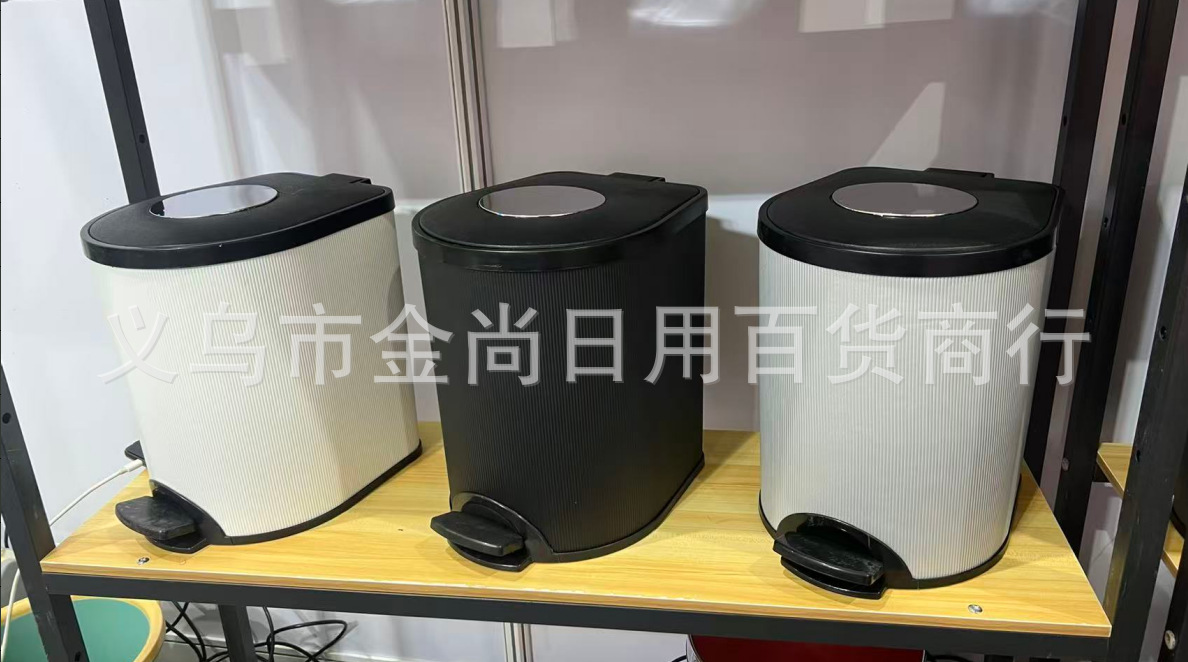 复古风家用脚踏垃圾桶2025新款厨房卫生间客厅卧室商用脚踏式纸篓详情5