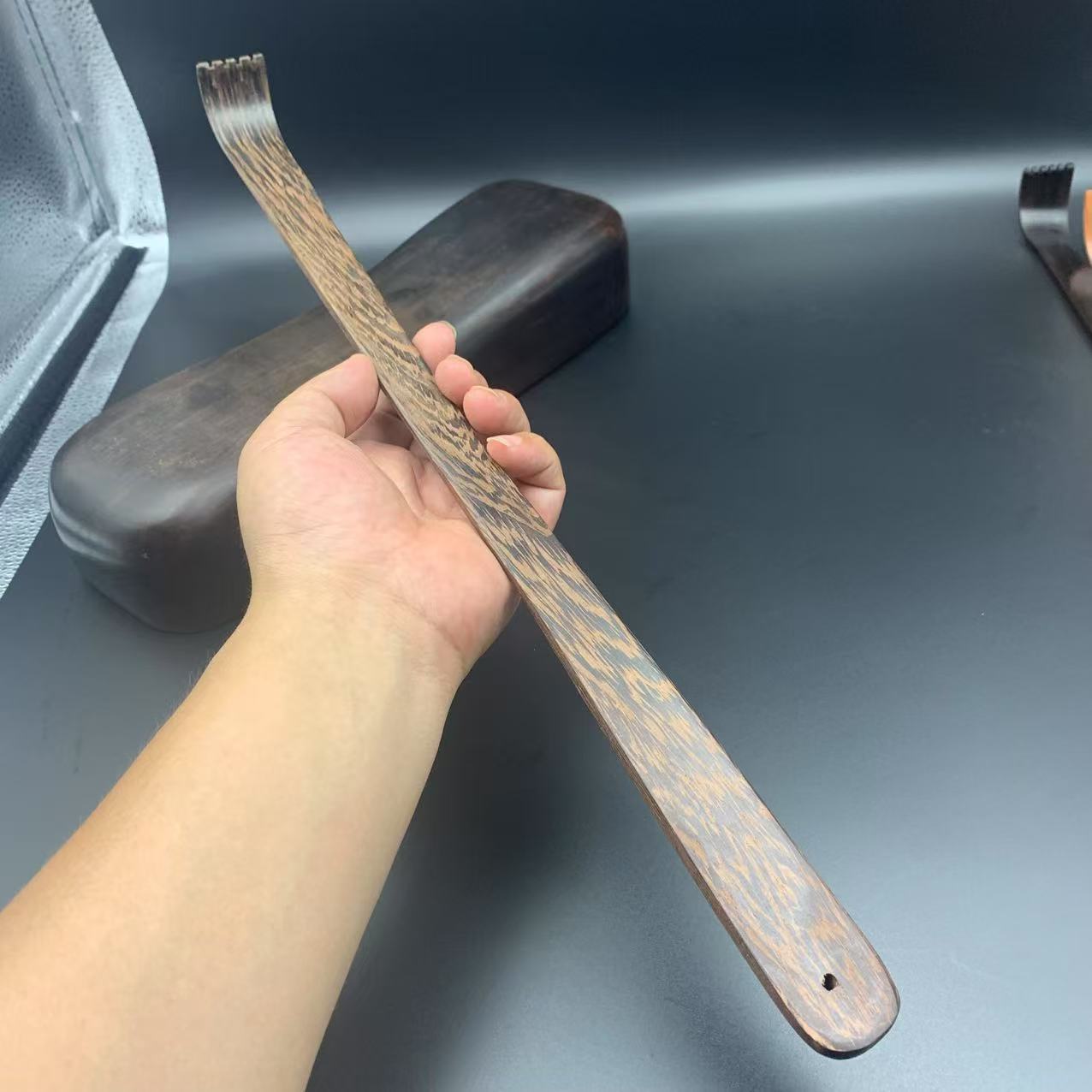 鸡翅木痒痒挠实木整根料一体挠痒耙紫光檀一体痒痒挠花梨木痒痒挠详情10