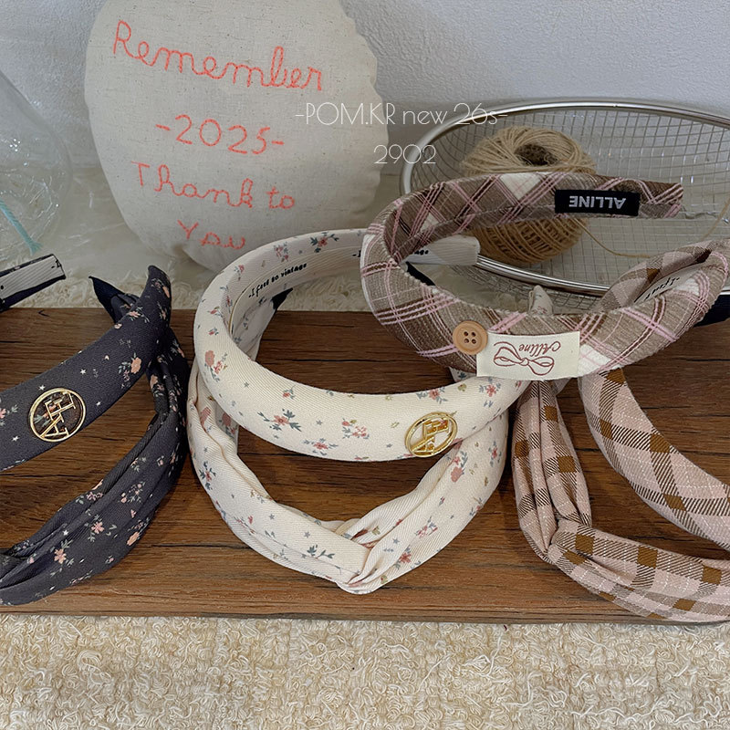 New Korean-style checkered floral sweet hairband, handcrafted fabric, versatile for girls, high headband, hairpin, hair accessory for girls pic 2