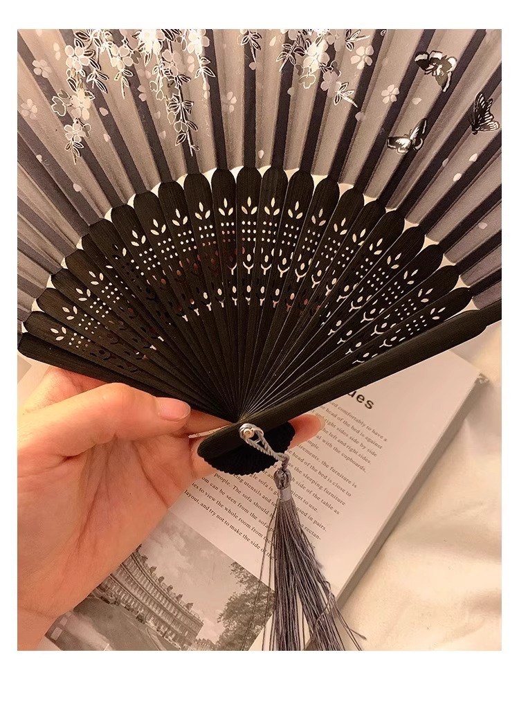 古风小扇子折扇中国风新中式旗袍舞蹈扇夏天古装便携折叠流苏竹扇详情7