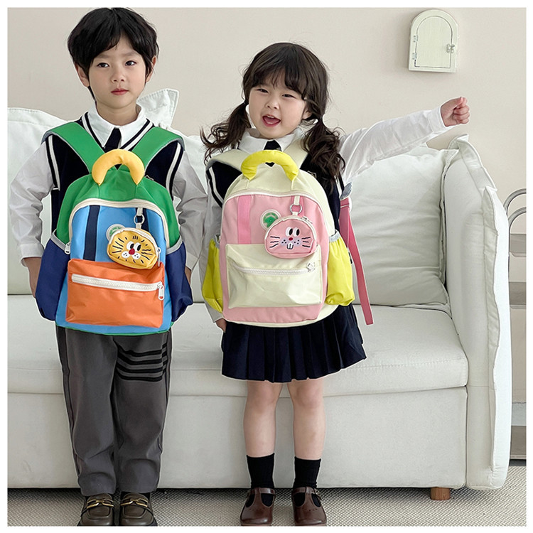 幼儿园儿童双肩包男童大容量背包2024新款可爱女孩拼色小书包外出详情10