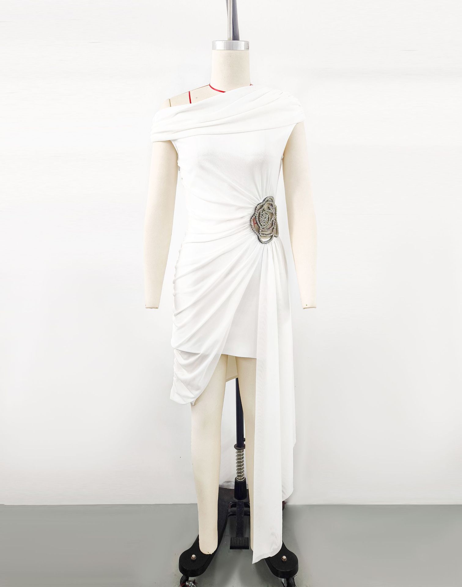 御姐风女装2025春夏斜肩花朵高品质大牌Elegant连衣裙派对小礼服详情21