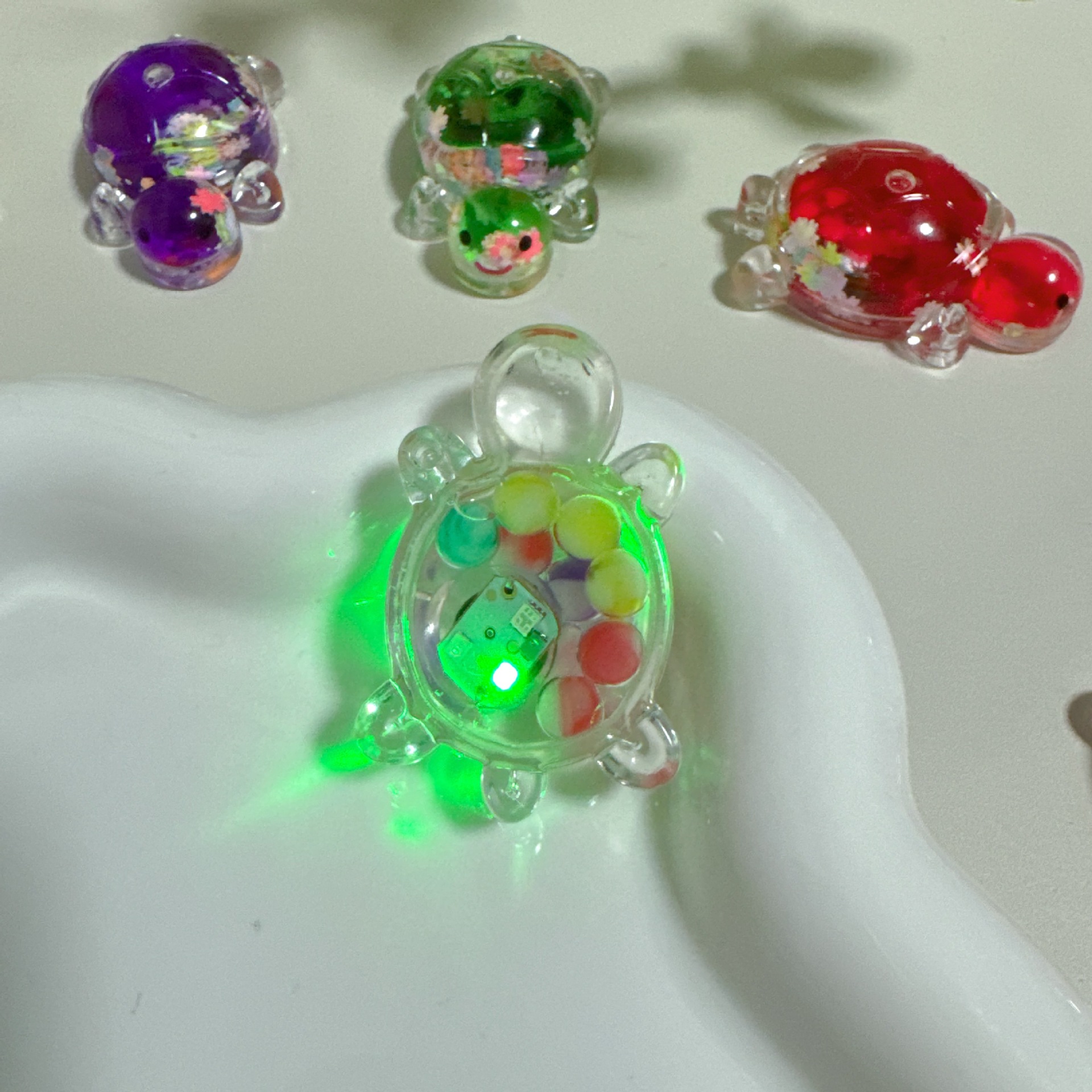 流沙炫彩爆闪夜光小乌龟对碰彩光玩具女孩巨无霸发光彩色盲袋摆件详情11